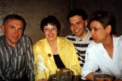 1993_z_wychowankami_(z_lewej)
